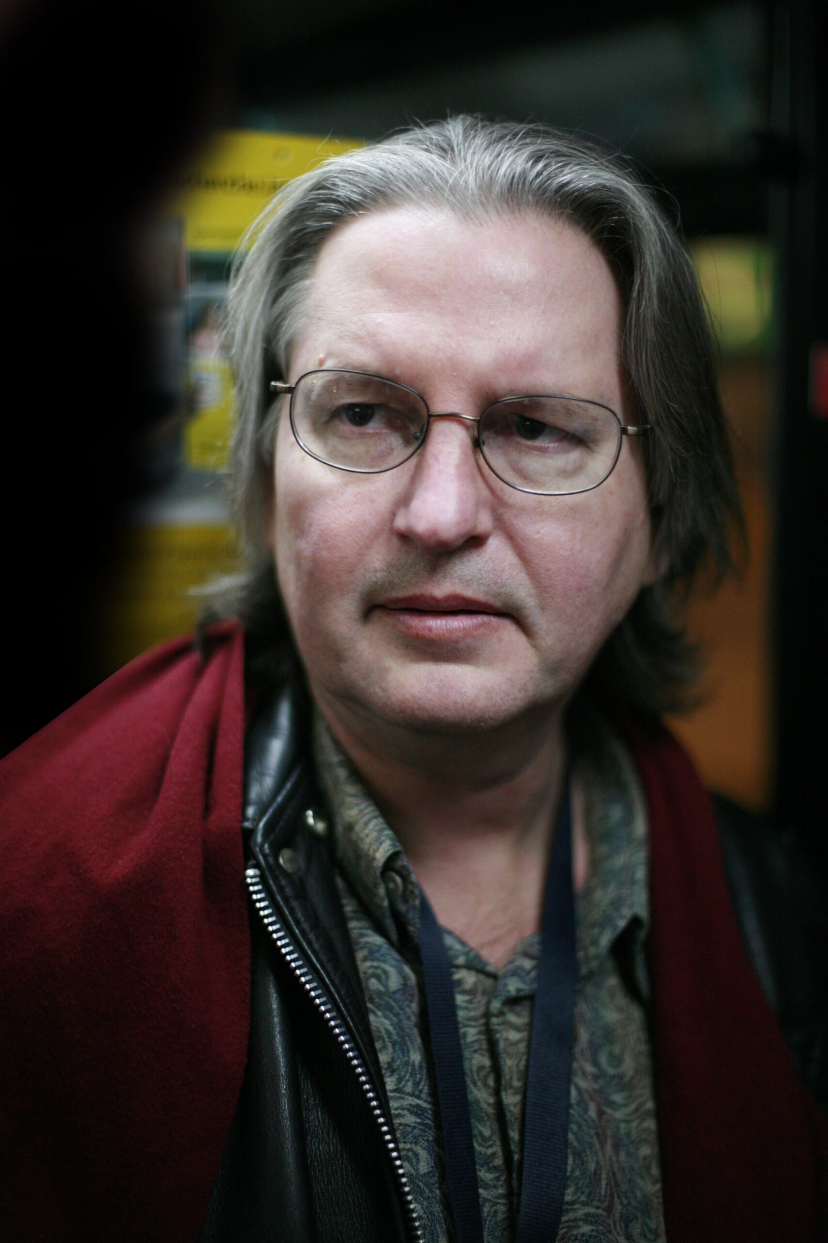Globalhead by Bruce Sterling